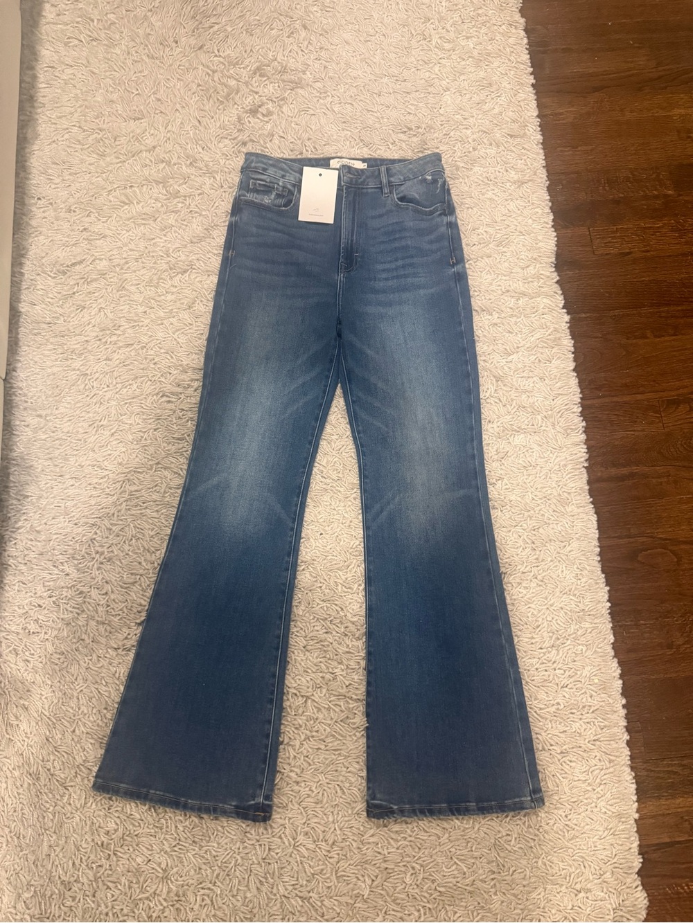 High-Rise Wide Leg Jeans in Medium Blue Wash